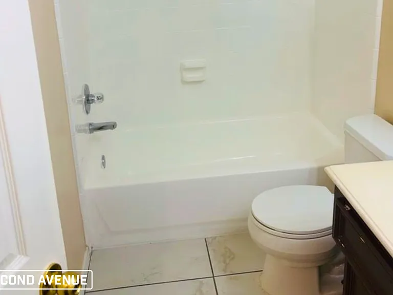 21930 Golden Cedar Dr — Photo 11
