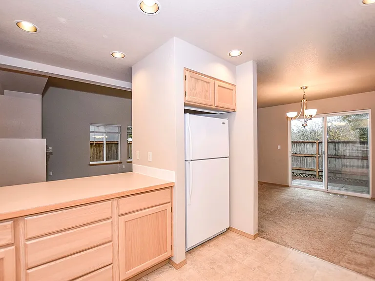 1320 Mills Landing Ct SE — Photo 6