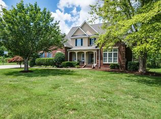 180 Whites Point Dr, Cookeville, TN 38506