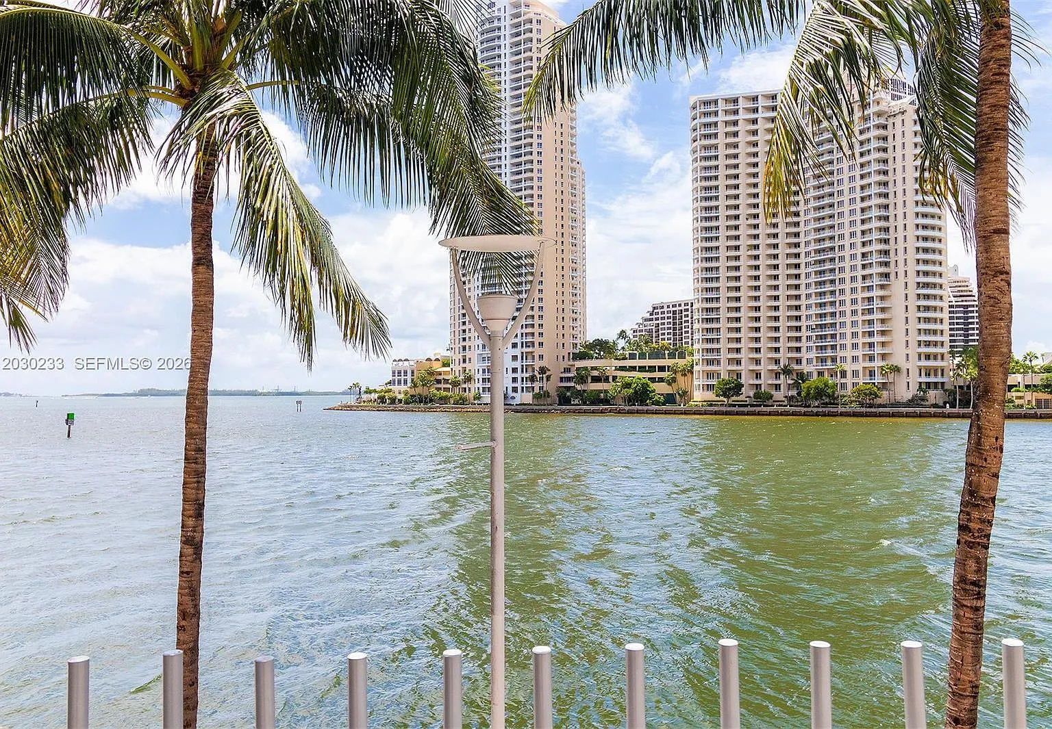 One Miami East — Photo 1