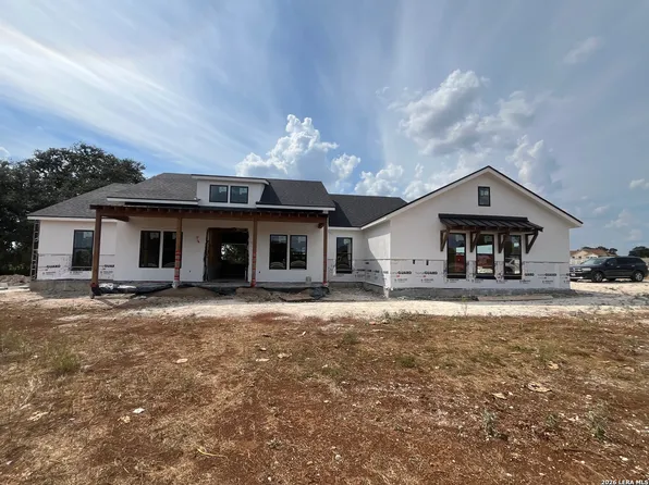 213 Lucky Ridge, Bandera, TX 78003