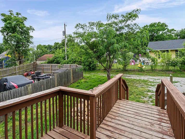 504 Blue Ridge Blvd #B — Photo 25