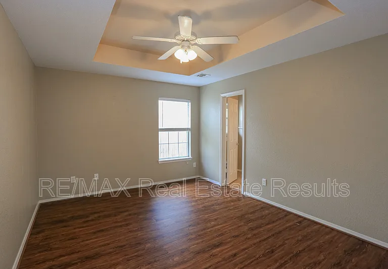 621 Bliss Cir — Photo 18