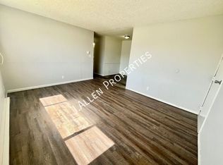 1807 Parker Cir APT C, Norfolk, NE 68701