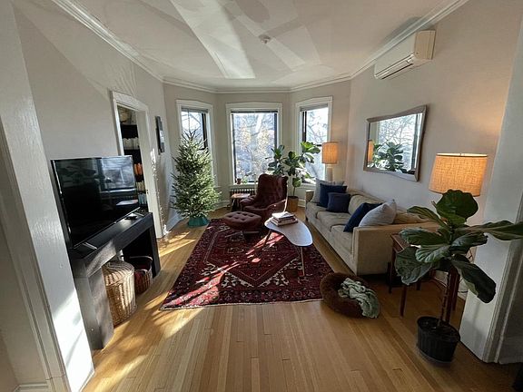 2nd image of 3278 W Wrightwood Ave #2