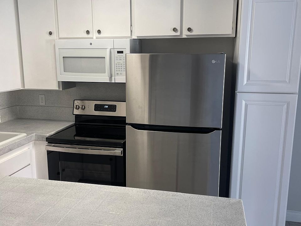 ample cabinets in kitchen