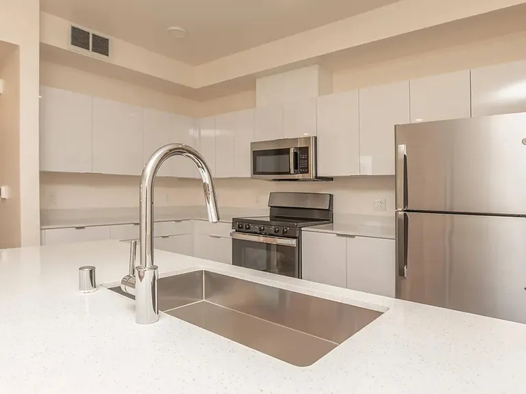 Mossdale Landing - Brand New Apartment Homes — Photo 6