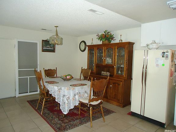 5th image of 237 Sierra Madre Dr