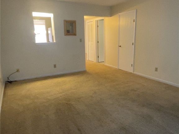 3rd image of 1411 Slate Run Road #19