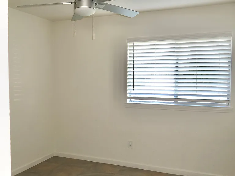 1609 Cheryl Ct — Photo 13