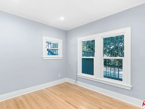 5th image of 6500 Romaine St #8