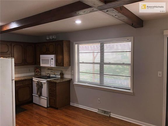 3rd image of 717 NW Stratford Pl