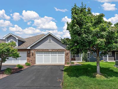 301 Manitoba Ln, Little Canada, MN, 55117