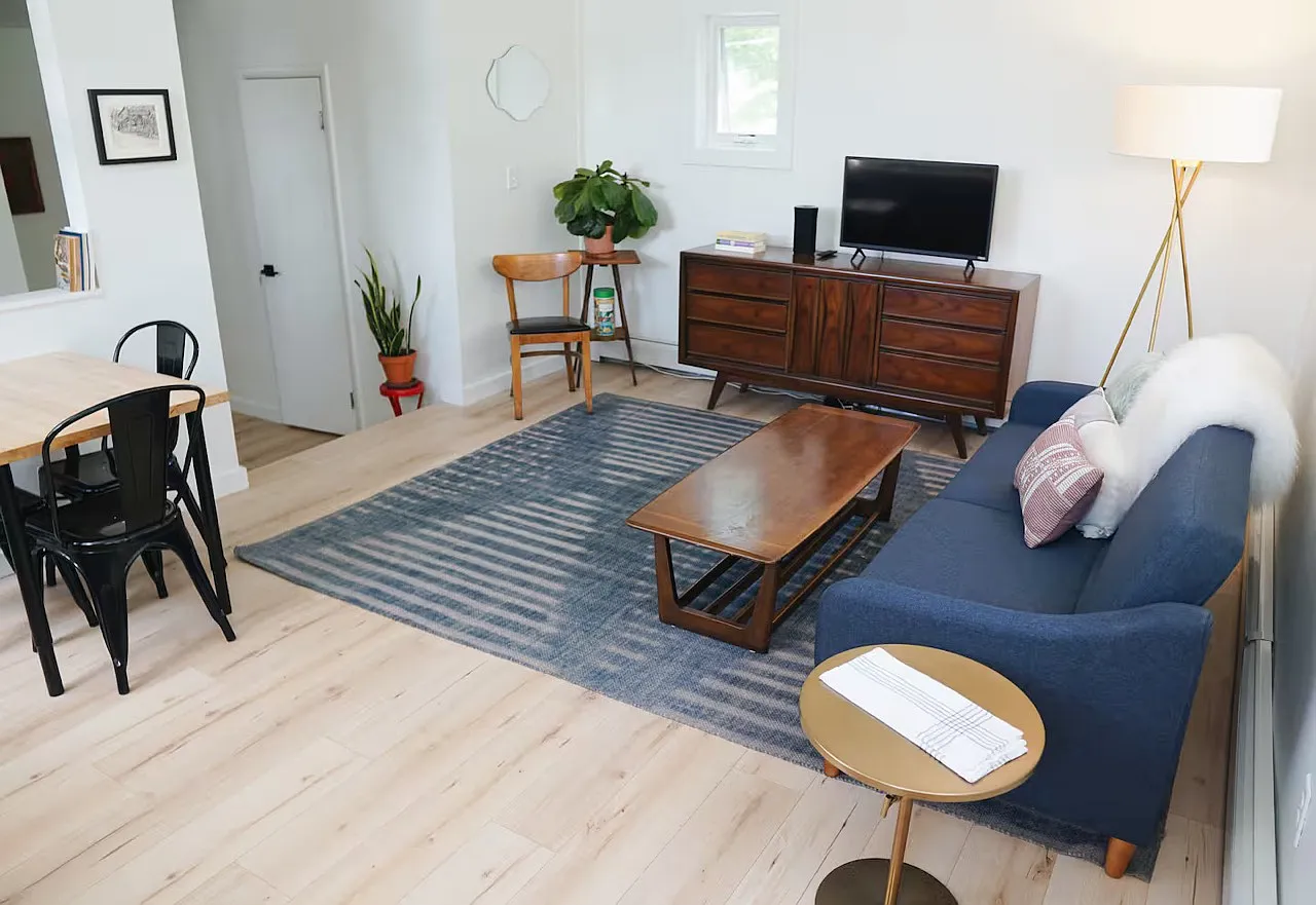 2 bed, 725 sqft, $1,450 — Photo 1