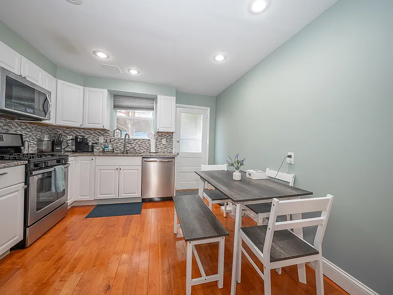 236 Wilder St — Photo 8