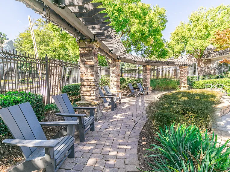Deerfield Village — Photo 12