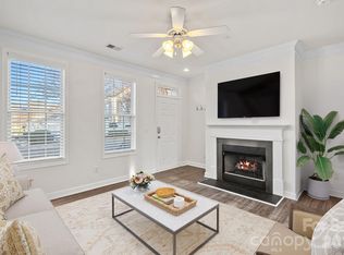 121 Quarter Ln, Mooresville, NC 28117