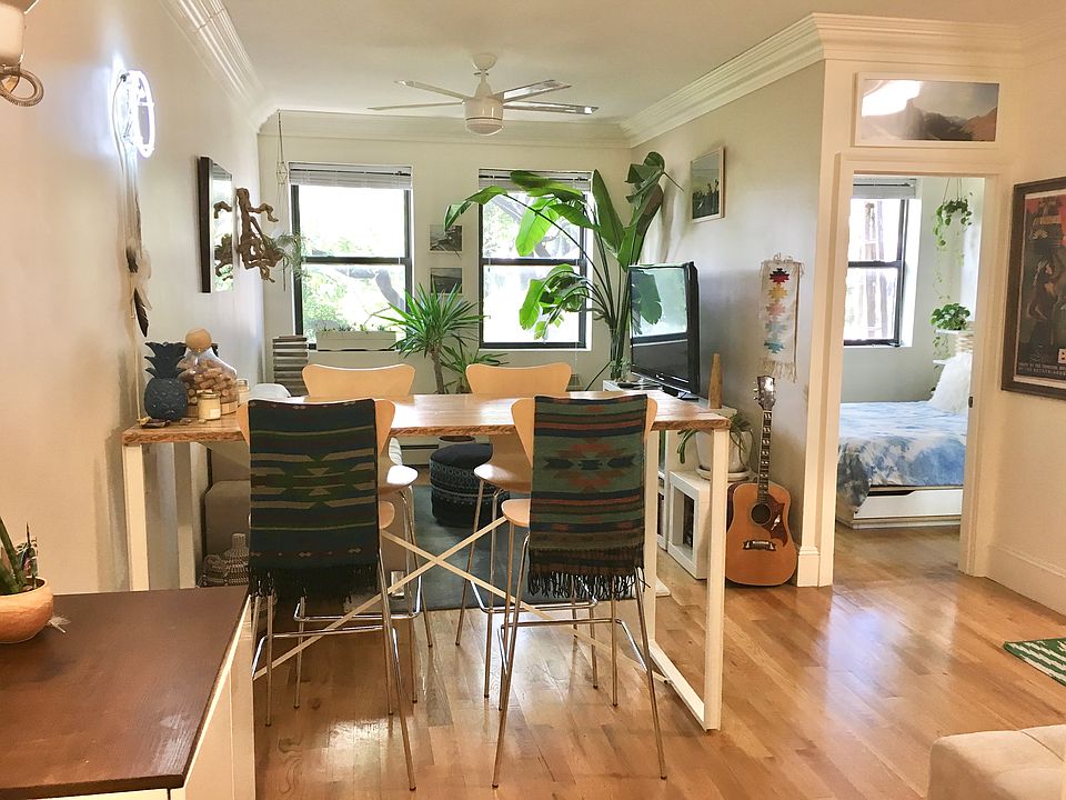1st image of 171 Engert Ave APT 5