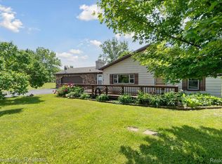 1640 E Taylor Rd W, Auburn Hills, MI 48326