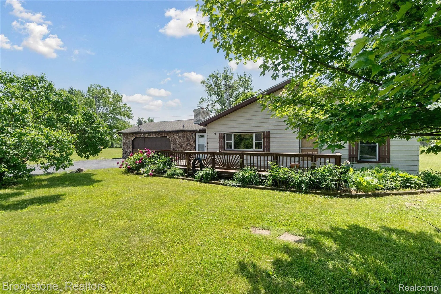 1640 E Taylor Rd W photo 1