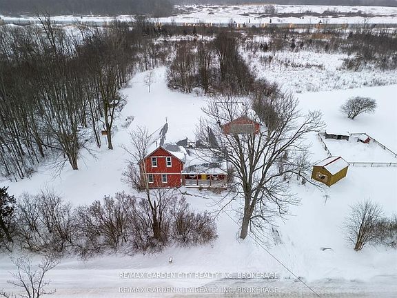 5th image of 521 Netherby Rd