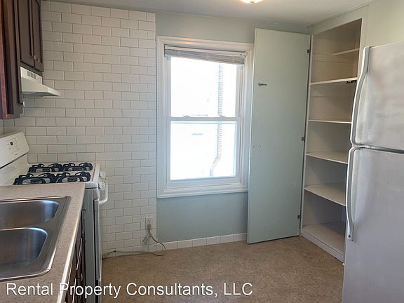 4th image of 1437 Giddings Ave SE #2