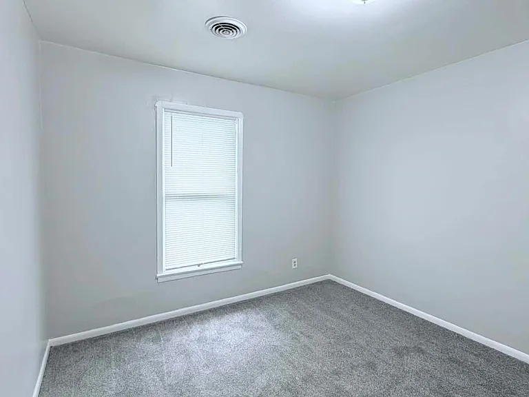 10419 Ignatius Ave #2 — Photo 15