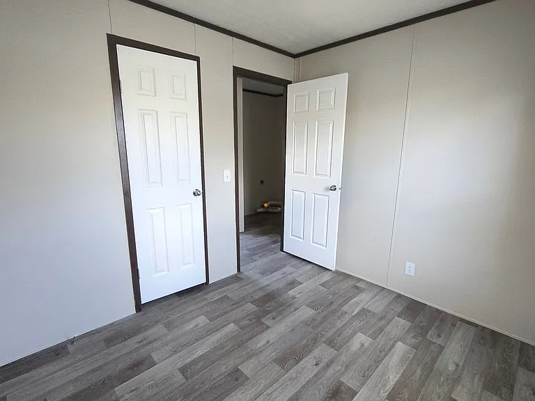 13 E Ashwood Dr — Photo 4