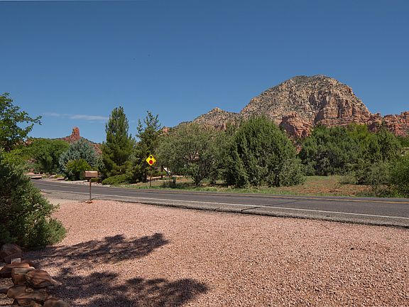 4th image of 2305 W Sanborn Drive