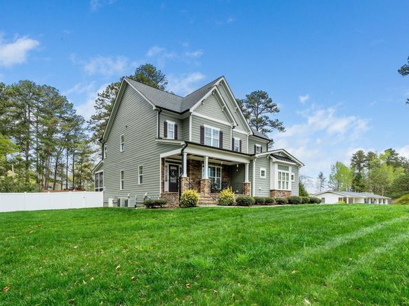 321 3rd Ave, Knightdale, NC 27545
