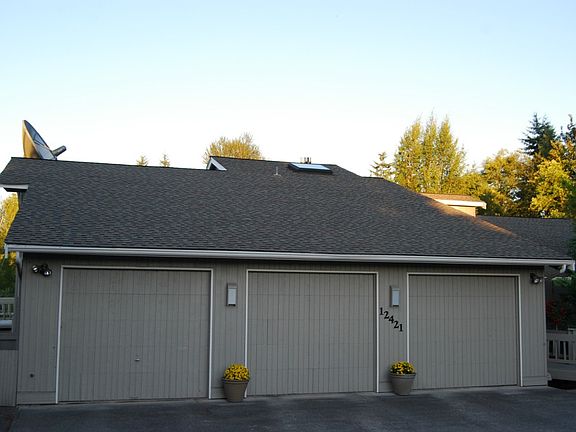 3rd image of 12421 48th Dr NE