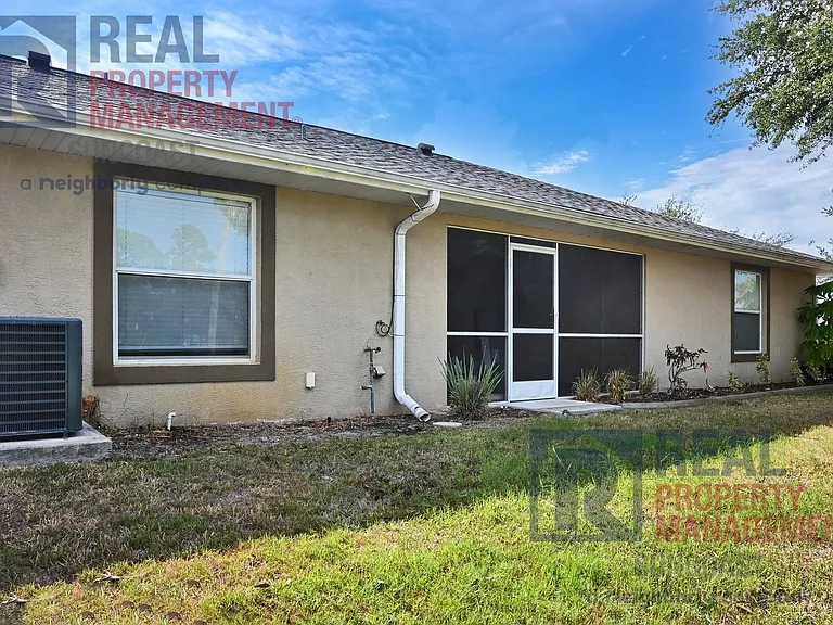 230 Rotonda Blvd W #A — Photo 28