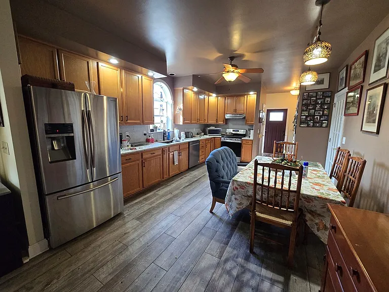 8198 Francisco Rd — Photo 7
