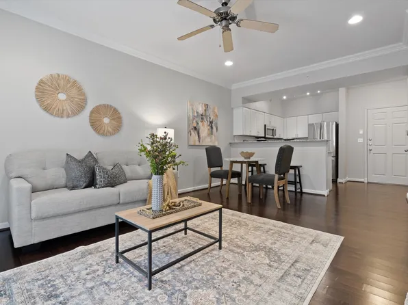 3102 Kings Rd #1302, Dallas, TX 75219
