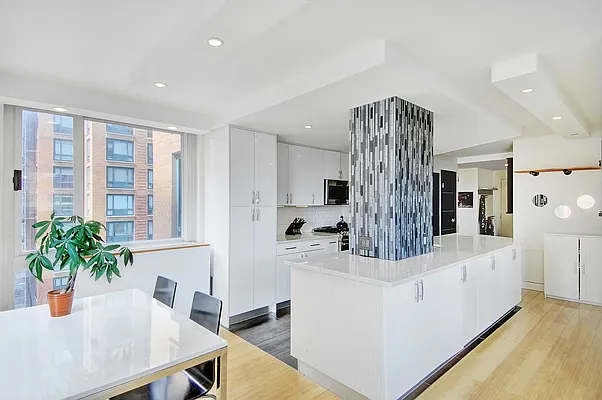 Sold by Compass | media 33