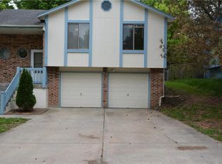 3714 SW Jackson St, Blue Springs, MO 64015