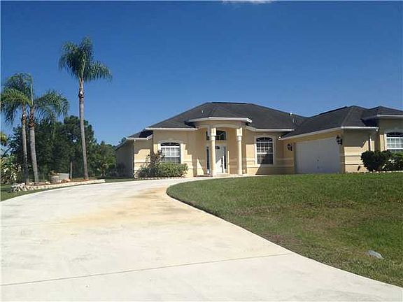 2nd image of 104 Hawthorne Circle