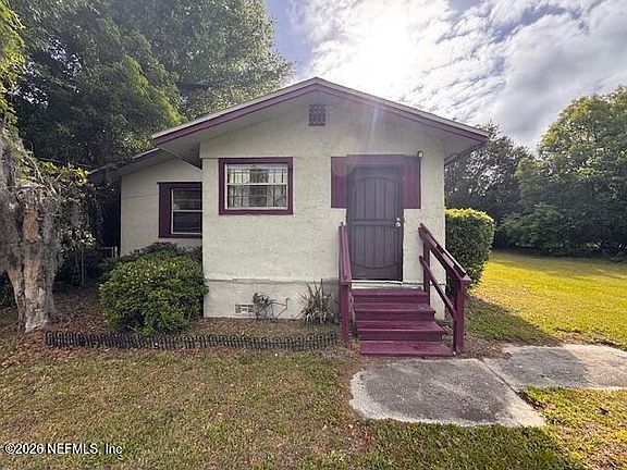 2nd image of 3730 BEVERLY Avenue