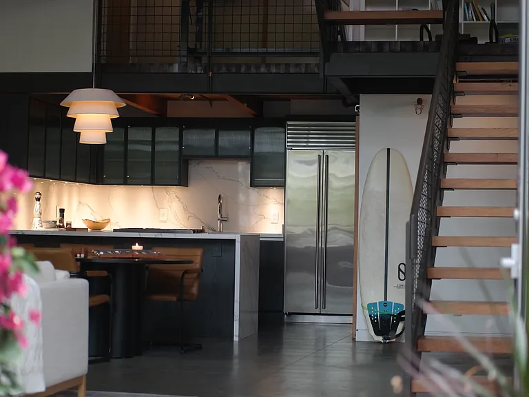 208 S Venice Blvd #B — Photo 11
