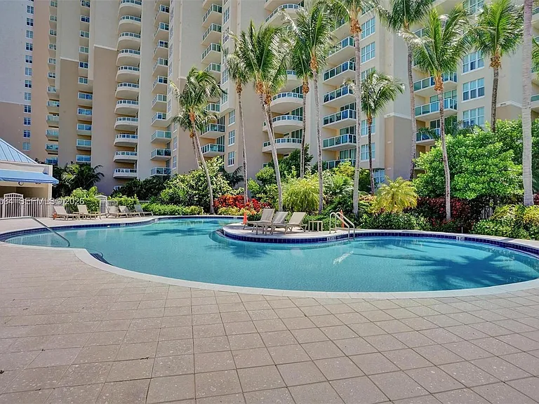 3370 Hidden Bay Dr #1501 — Photo 64