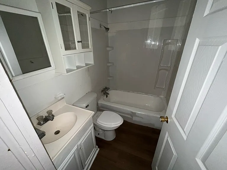 4103 Ridgewood Ave — Photo 2