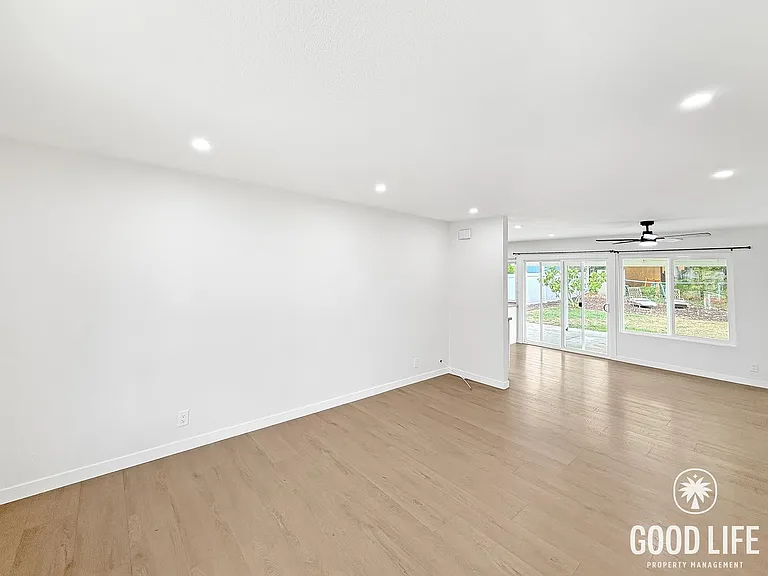 10888 Barbados Way — Photo 2