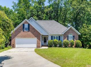 112 Pebble Place Ct, Lexington, SC 29072