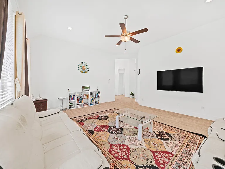 10718 Blossom River Dr — Photo 15