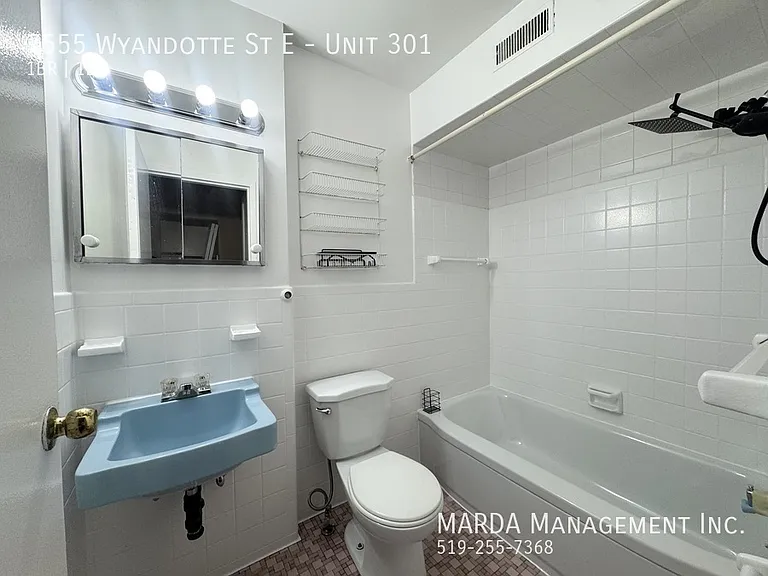 7555 Wyandotte St E #301 — Photo 9