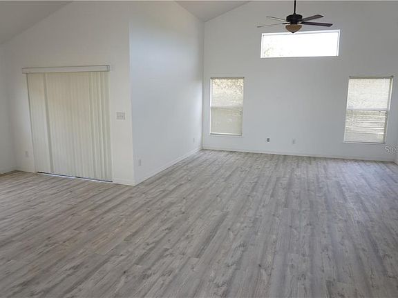 4th image of 121 Dakota Ave