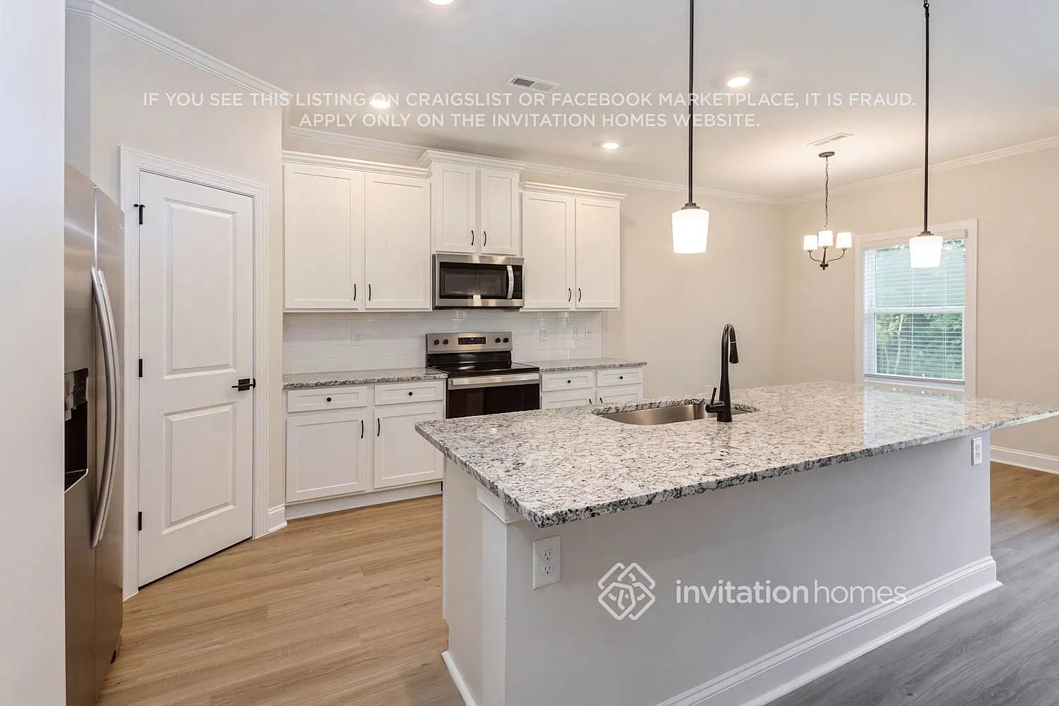 2045 Transatlantic Ave Charlotte, NC 28215 — Photo 4