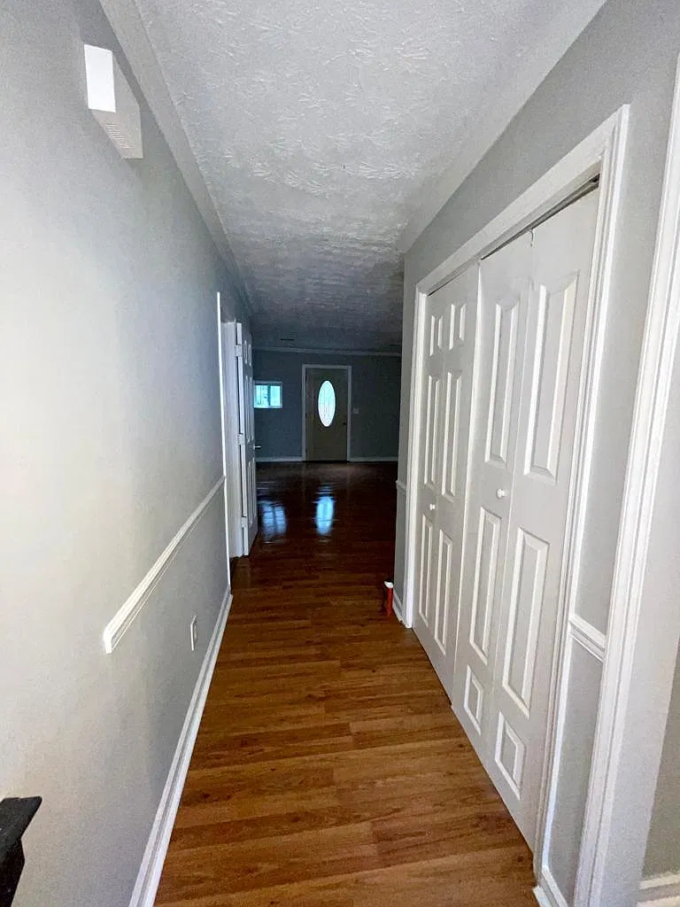 2 bed, 2.5 bath, 1200 sqft, $1,800 — Photo 2