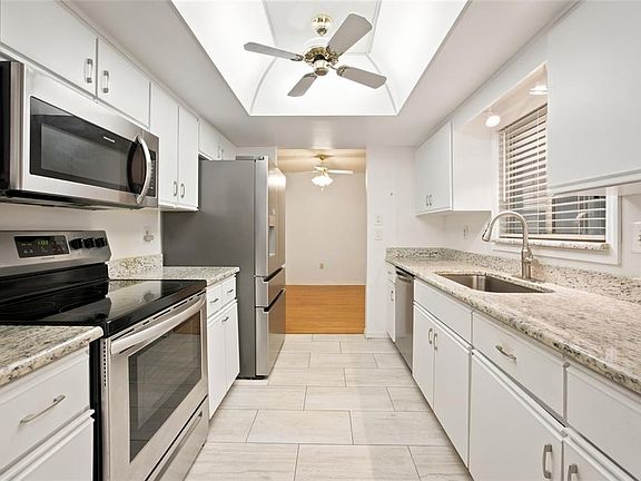 3rd image of 6483 SW 110TH STREET