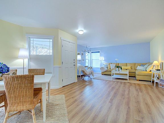 4th image of 6415 Douglas Ave SE